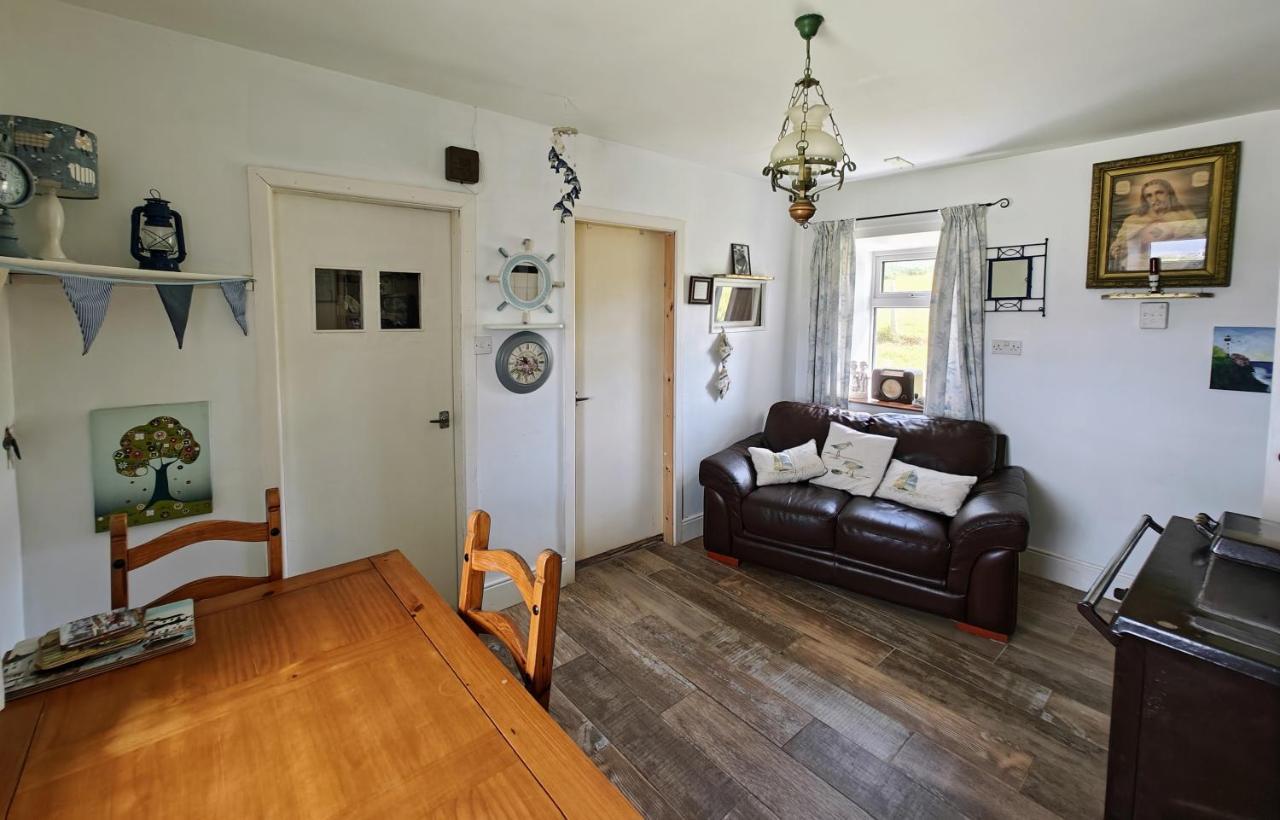 Teach Roisin-Traditional Irish Holiday Cottage In Malin Head. Экстерьер фото